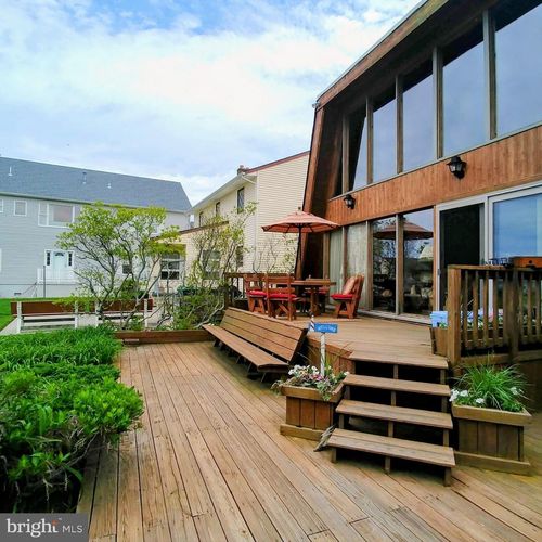 916 N Shore Dr, Brigantine, NJ, 08203-2718 | Card Image