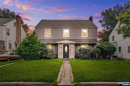 666 Tremont Ct, Orange, NJ, 07050-3009 | Card Image