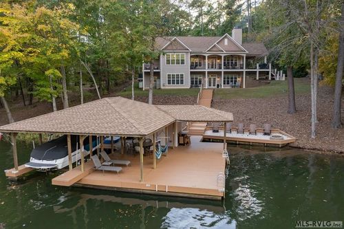 140 Breezewood Rd, Boydton, VA, 23917-4686 | Card Image