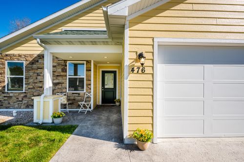 476 Creek Cir, Sheridan, WY, 82801-9515 | Card Image