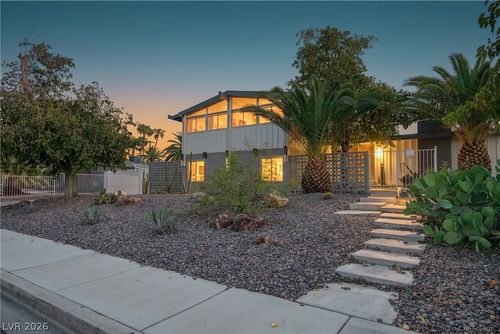 1663 Pawnee Dr, Las Vegas, NV, 89169-3130 | Card Image