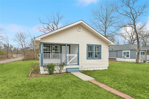 29588 Livingston Ave, Albany, LA, 70711-3521 | Card Image