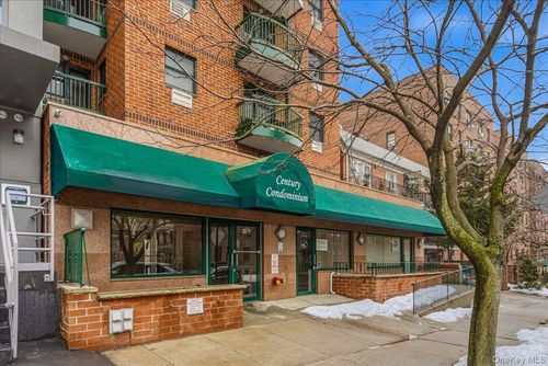 4b-83-71 116th St, Kew Gardens, NY, 11418-3449 | Card Image