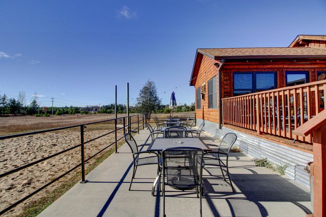 Lower Patio Seats 16 | Image 30