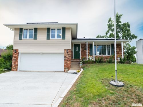 2105 Marigold Dr, Pekin, IL, 61554-1932 | Card Image