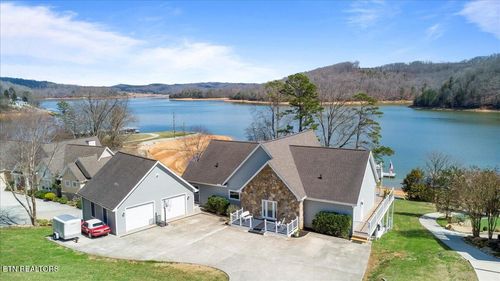 493 Deer Hill Ln, La Follette, TN, 37766-6671 | Card Image