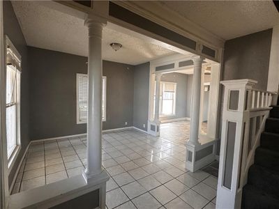 5035 E 9th Street, House other with 3 bedrooms, 1 bathrooms and null parking in Kansas City MO | Image 2