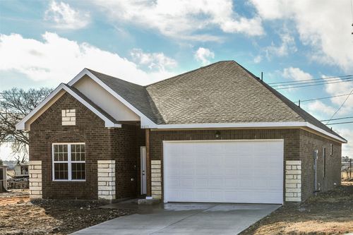 8413 Downe Dr, White Settlement, TX, 76108-3009 | Card Image