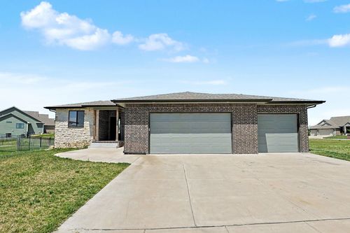 13910 E Willowgreen St, Wichita, KS, 67230-8401 | Card Image