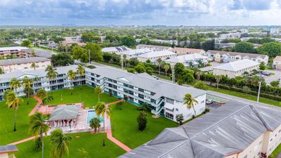 J116 - 5300 Washington St, Condo with 2 bedrooms, 1 bathrooms and null parking in Hollywood FL | Image 1