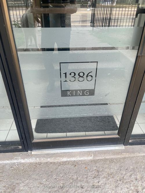 1384 King St W, Toronto, ON, M6K1H5 | Card Image