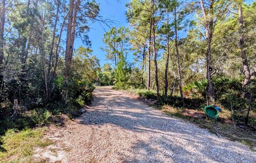 271 Woodill Rd, Carrabelle, FL, 32322-2046 | Card Image