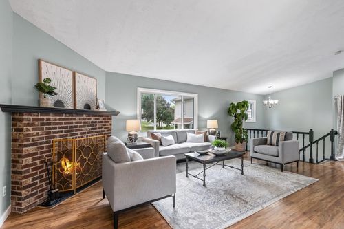7440 Landau Curv, Bloomington, MN, 55438-2365 | Card Image