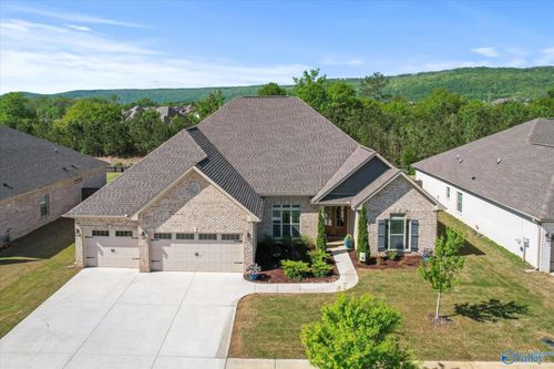 7440 Flint Crossing Cir Se, Owens Cross Roads, AL, 35763-8956 | Card Image