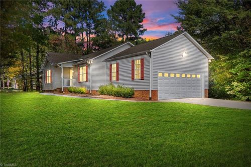 3339 Kennedy Rd, Thomasville, NC, 27360-9397 | Card Image