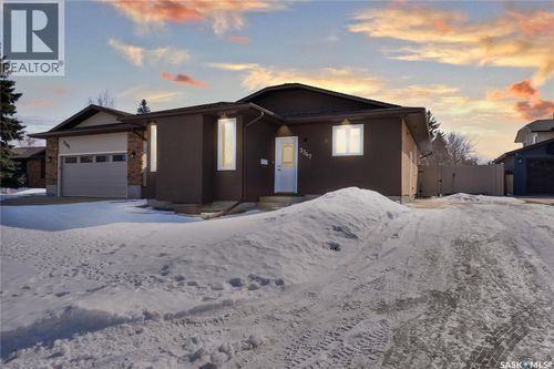 3347 Coughlin Bay E, Regina, SK, S4V1W4 | Card Image