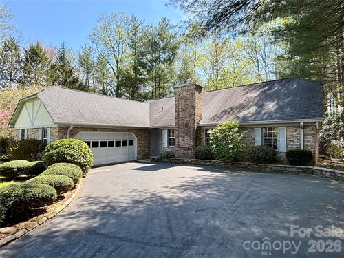 3011 N Essex Ct, Hendersonville, NC, 28791-1868 | Card Image