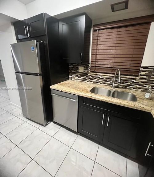 apt-523-3621 Nw 95th Ter, Sunrise, FL, 33351-6432 | Card Image