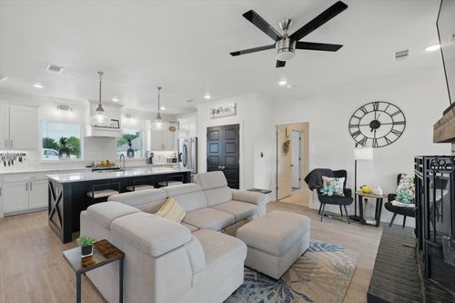121 Bluegrass Trl, Springtown, TX, 76082-4919 | Card Image