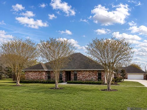727 Brantford Dr, Port Allen, LA, 70767 | Card Image