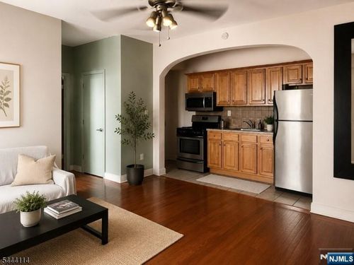 5 Pomona Ave, Newark, NJ, 07112-2300 | Card Image