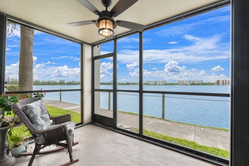101-116 Lake Emerald Dr, Oakland Park, FL, 33309-6258 | Card Image