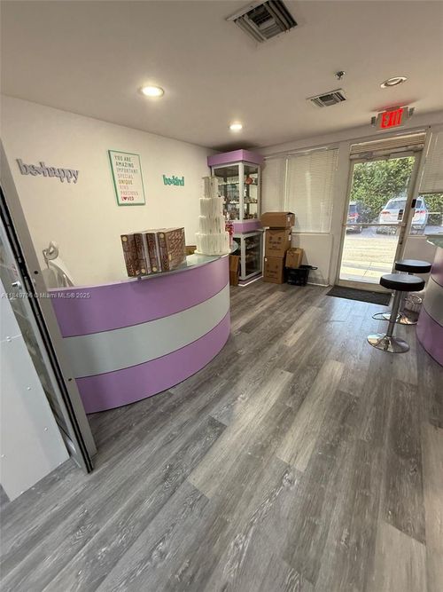 unit-2-5161 Nw 79th Ave, Doral, FL, 33166-4759 | Card Image