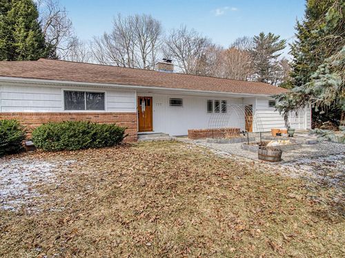 777 S Prospect St, Burlington, VT, 05401-3512 | Card Image