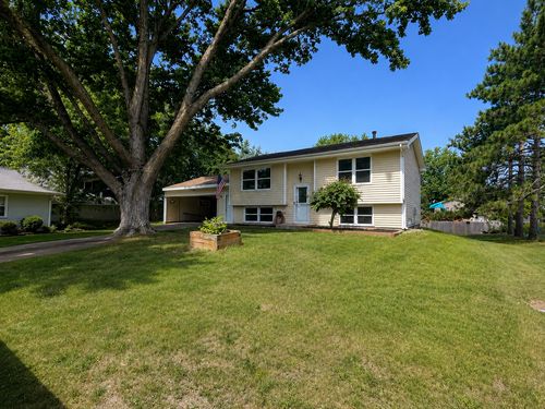 4653 152nd Ct, Apple Valley, MN, 55124-6801 | Card Image