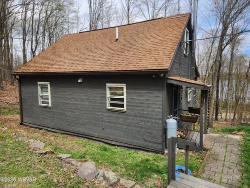 135 Walsh Rd, Dushore, PA, 18614-7458 | Card Image