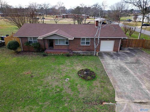 1409 N Houston St, Athens, AL, 35611-1669 | Card Image