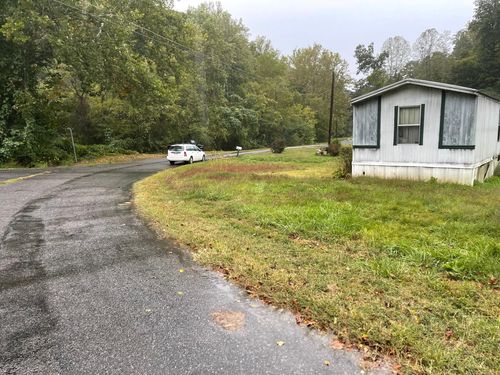 965 Carson Dr, Bassett, VA, 24055-3503 | Card Image