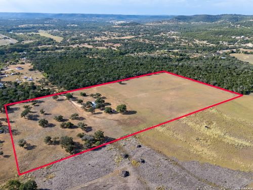 373 Pine Tree Rd, Medina, TX, 78055-3771 | Card Image