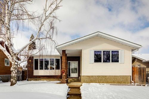 613 6 Street Se, High River, AB, T1V1K7 | Card Image