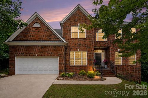 5304 Harvest Hill Dr, Harrisburg, NC, 28075-7400 | Card Image