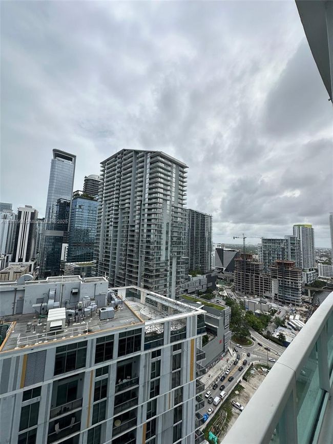 APT-1806 - 41 Se 5 Th St, Condo with 1 bedrooms, 2 bathrooms and null parking in Miami FL | Image 18