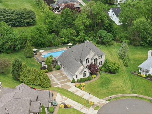 2013 Marjorie Ln, Coraopolis, PA, 15108-3530 | Card Image