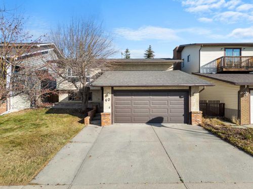 40 Hawkwood Rd Nw, Calgary, AB, T3G1X7 | Card Image