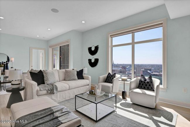 1354 - 240 N Water St, Condo with 2 bedrooms, 3 bathrooms and 2 parking in Wilmington NC | Image 12