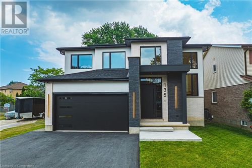 135 Eleanor Ave, Hamilton, ON, L8W1C7 | Card Image
