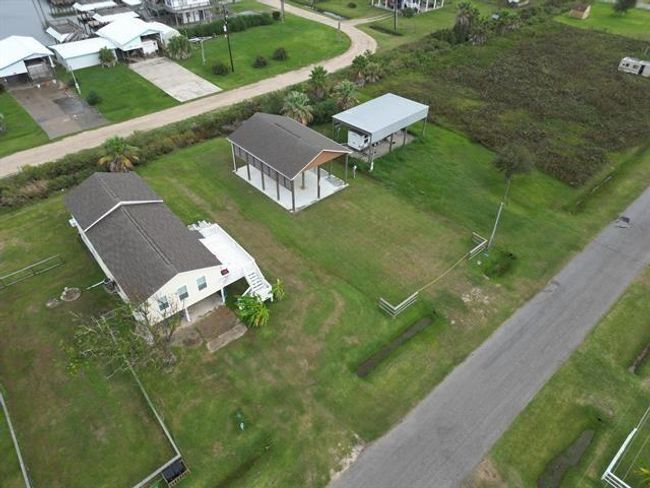1112 N Monkhouse Dr, Home with 0 bedrooms, 0 bathrooms and null parking in Crystal Beach TX | Image 10