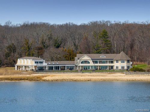 33 Beach Rd, Northport, NY, 11768-1126 | Card Image