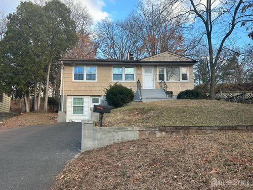 78 Wood Ave, Iselin, NJ, 08830-1526 | Card Image