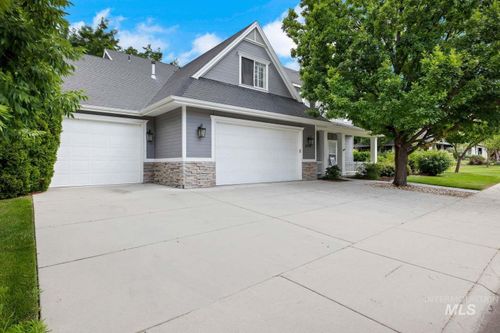 2208 E Bowstring St, Meridian, ID, 83642-3516 | Card Image