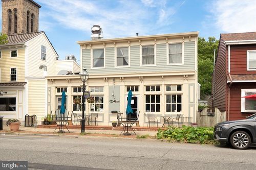353 Farnsworth Ave, BORDENTOWN, NJ, 08505-1760 | Card Image