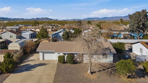 6595 Hershey Way, Golden Valley, AZ, 86413-7891 | Card Image