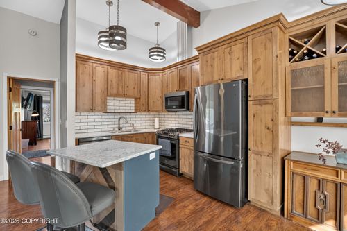 6510 E 16th Avenue, Anchorage, AK, 99504 | Card Image