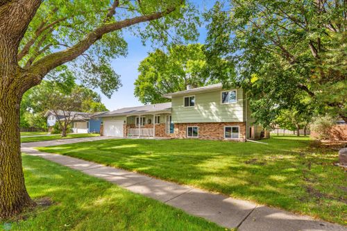 27 Birch Lane S, Fargo, ND, 58103 | Card Image