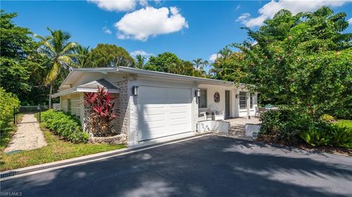 1051 Cypress Woods Dr, NAPLES, FL, 34103-3838 | Card Image