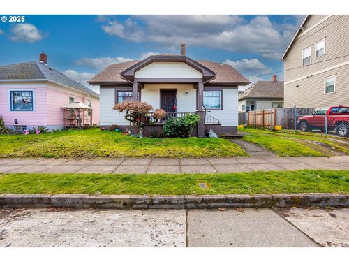 724 N Emerson St, Portland, OR, 97217-2319 | Card Image